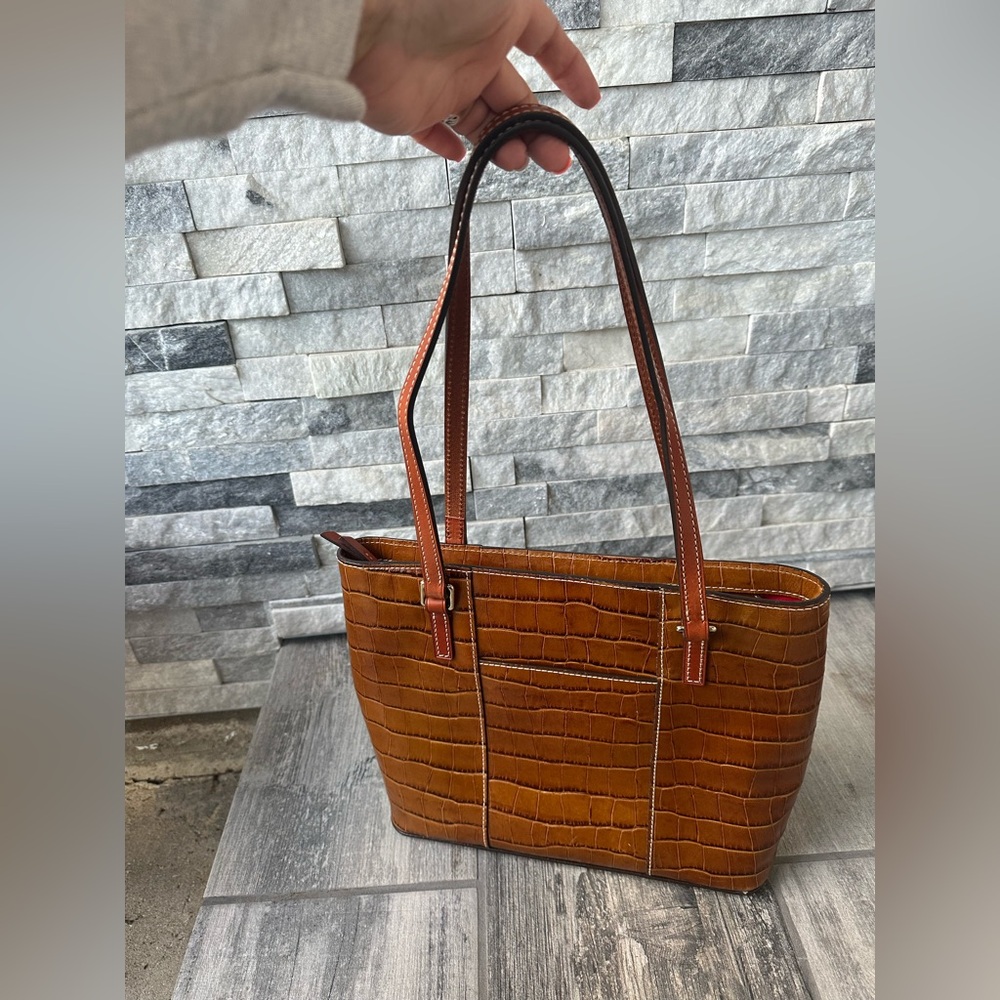 Dooney & Bourke Croco Lexington Shopper Classic Neutral Handbag - Picture 9 of 15